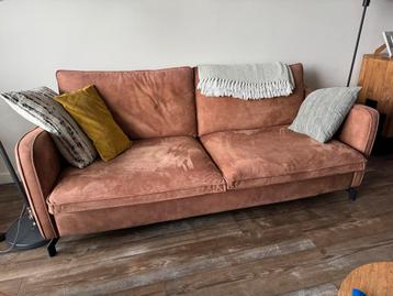 Gratis 3 zitbank en hocker.