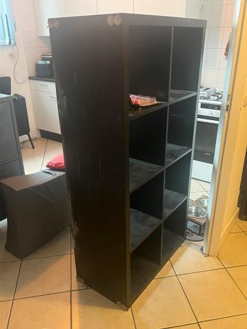 Gratis - gebruikte ikea kallax kast.