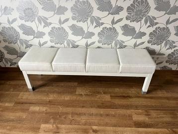 Gratis af te halen: Bankje