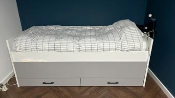 Gratis  eenpersoonsbed (205x97x80) - Ophalen!