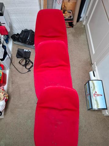 3 Rode Zuiver Stoelen - Gratis Af te Halen