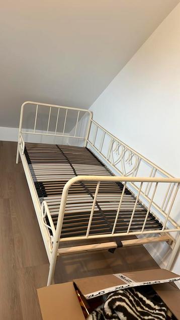 Ijzerenframe bad met lattenbodem