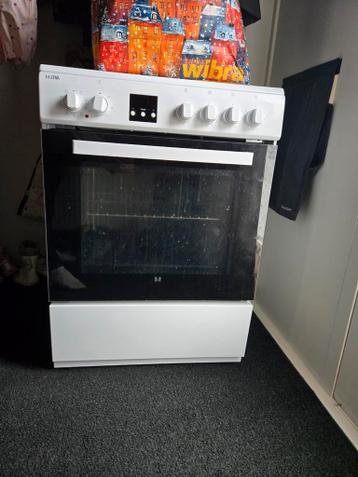 Vrijstaande oven met grill - Gebruikt