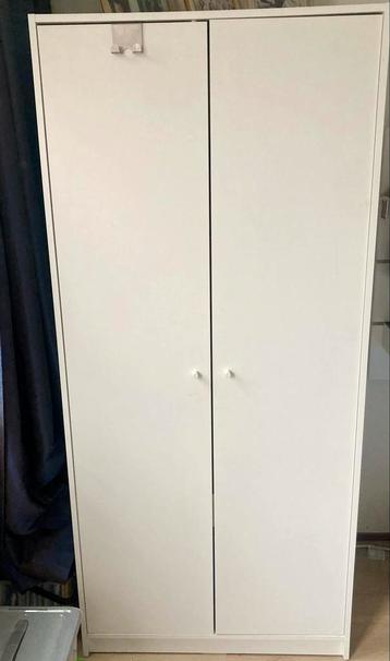 Twee IKEA Kasten - Perfect voor Opslag!