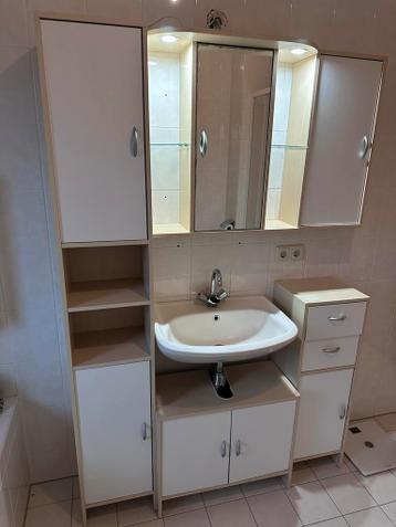 Gratis badkamer meubels - snel ophalen!