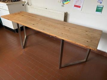 Long table with metal square legs