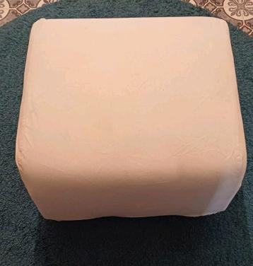 Kleine poef van Ikea