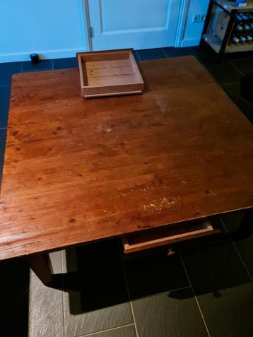 Grote salontafel (gratis)