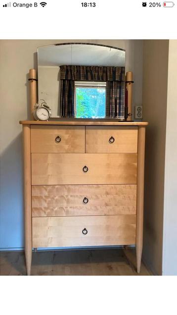 Houten commode met spiegel gratis ophalen