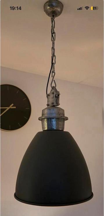 Industriële hanglamp - gratis