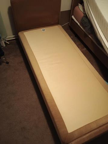boxspring bed 90x200 GRATIS