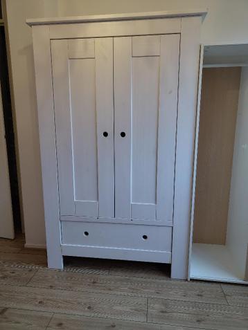 ikea kledingkast kast