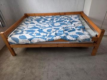Houten bedframe - stevig en comfortabel