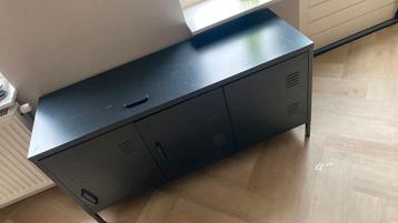 Metalen kastje 120 cm gratis