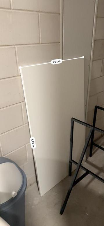 GRATIS! Bureau met stalen poten - Rotterdam