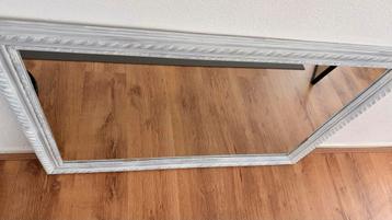 Mooie Rechthoekige Spiegel met Witte Lijst