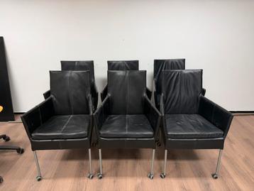 6 gratis leren stoelen