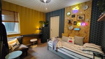 Eenpersoonsbed antraciet met onderschuifbed + 2 matrassen