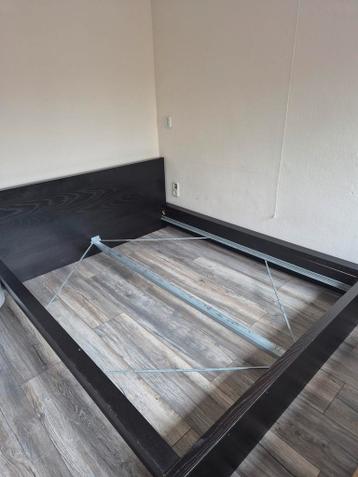 GRATIS Ikea Malm bedframe
