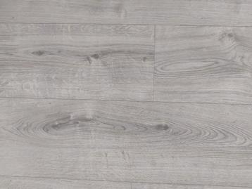 Lichte kleur laminaat circa 40m2