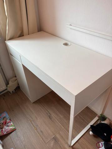 IKEA Bureau - Wit gratis af te halen