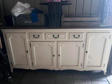 Gratis op te knappen dressoir