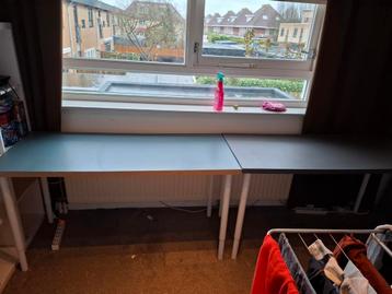 GRATIS 2x IKEA bureau 2x140cm lang.