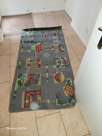 Speelkleed met wegenpatroon