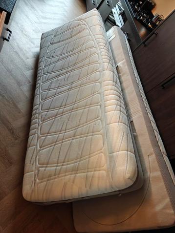 Matrassen 2 stuks gratis