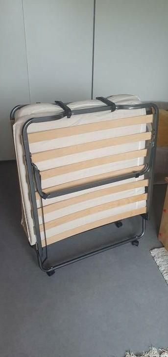 Opklapbed / Logeerbed - 2 stuks - GRATIS