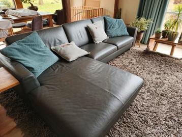 Gratis afhalen. Grijs Antraciet leren loungebank