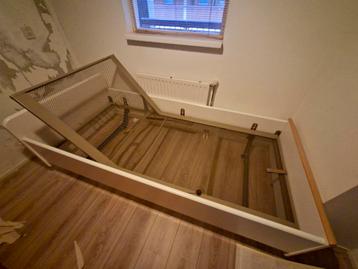 Degelijk eenpersoons Auping ledikant 90x200