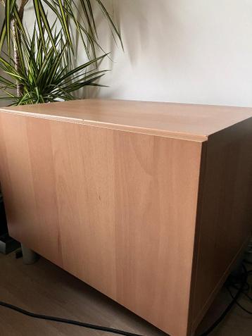 TV kastje gratis ophalen zsm.