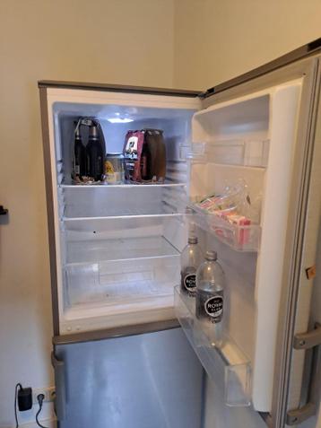 Gratis af te halen | Haier - Koelvriescombi (lades kapot)