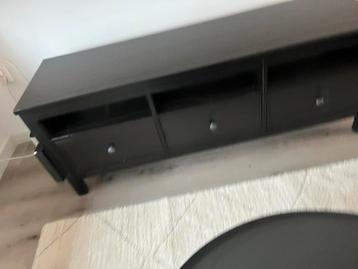 Tv meubel - L149xB46xH57 - Gratis af te halen