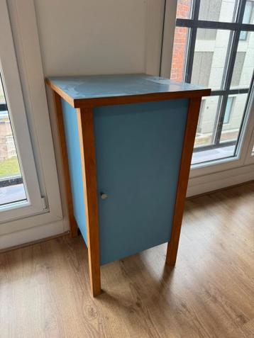 Blauw + groen matchend kastje (samen weg)