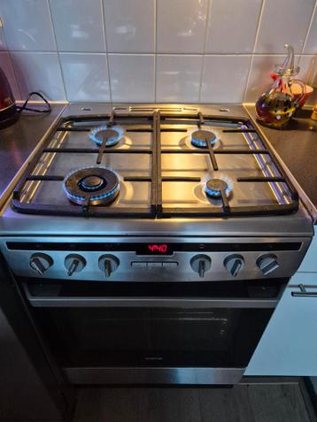 Gratis deels werkende Inventum oven, zie info