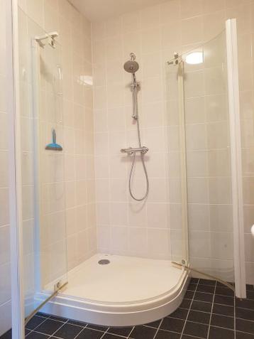 HUPPE - Witte kwartronde douchecabine (95,8x194,3 cm)