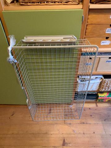 Gratis 2 kastplanken en uitschuifbare mand