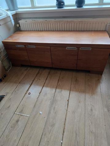 Teakhouten TV meubel / dressoir gratis
