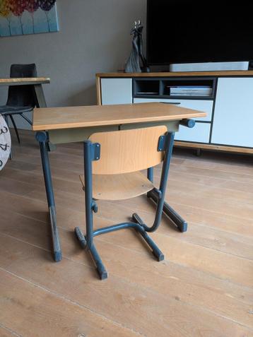 Ouderwets kinderbureau