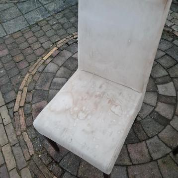 Gratis Leerstoelen met Hoezen - Gebruikt