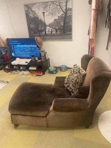 Comfortabele bruine stoel