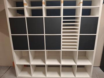 Kalaxkast 182x182 met deuren en lades