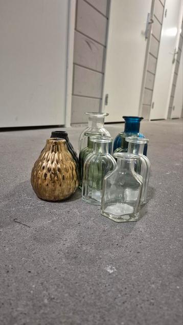 Diverse decoratieve vaasjes - set van 8
