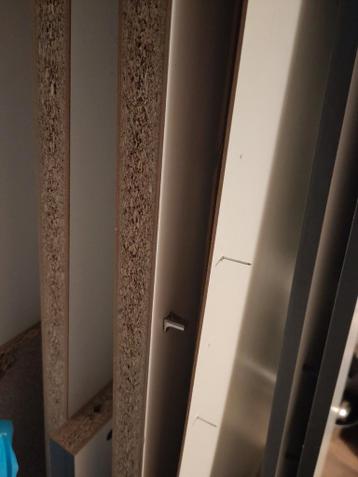 Gratis platen van kledingkast