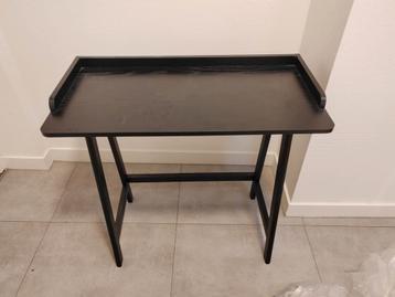 Small black desk pick up free in Roermond