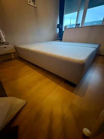 Boxspring bed gratis afhalen!