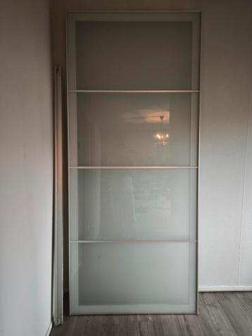 GRATIS Schuifdeur Ikea Pax kast
