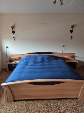 Bed en kledingkast